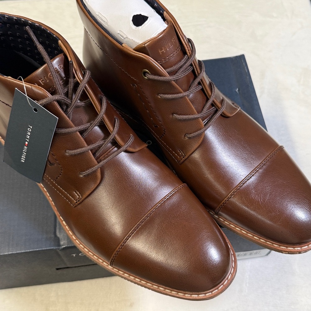 Tommy Hilfiger Men's Rawstin Cap Toe Chukka Boots - Size 10M - Picture 2 of 11